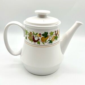 Noritake Progression Homecoming Teapot with Lid. Discontinued in 1979.